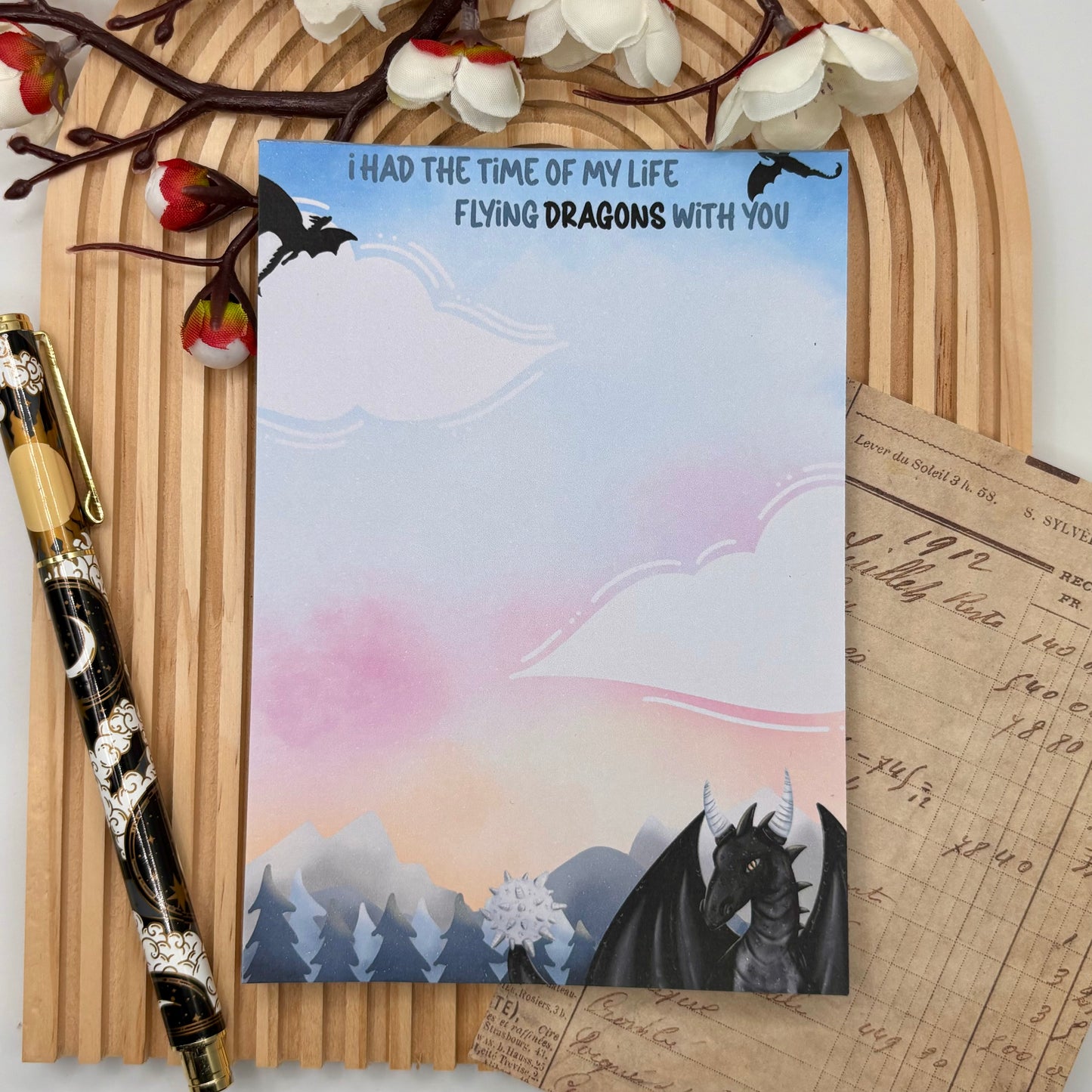 Notitieblok met draak op blauwe wolken en fantasy quote – Flying Dragons design.