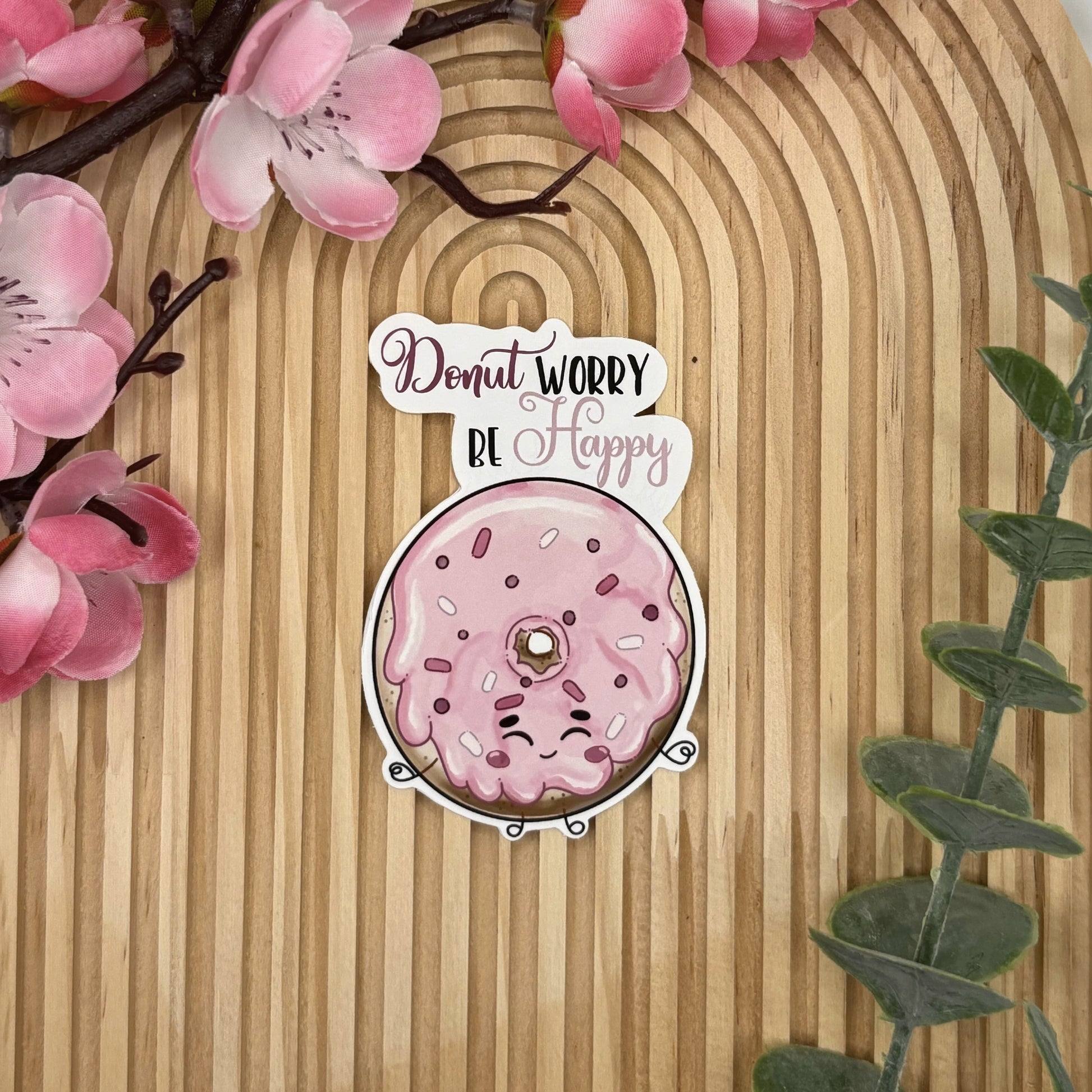 Die-cut sticker van donut met de quote Donut Worry, Be Happy.